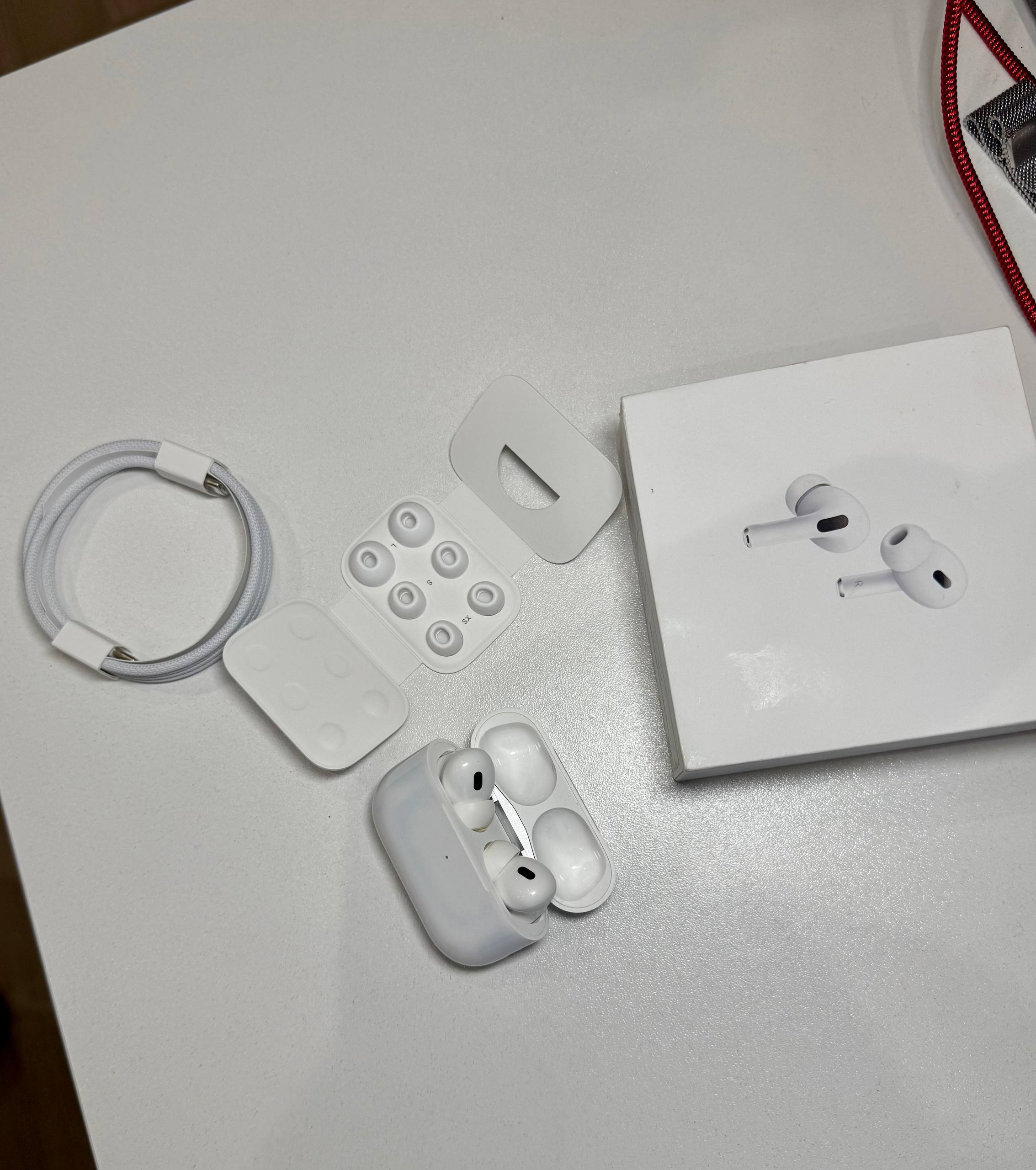 Продам Airpods pro 2 usb-c с Magsafe - Электроника в Владивосток - фото 4