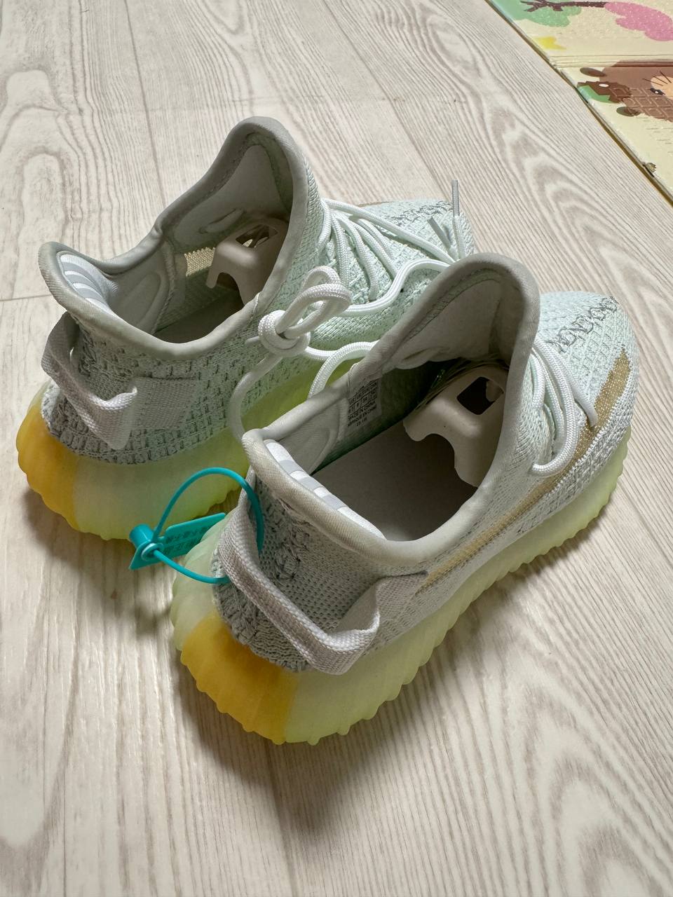 Новые кроссовки маломерка 38 - Одежда в Владивосток - фото 4