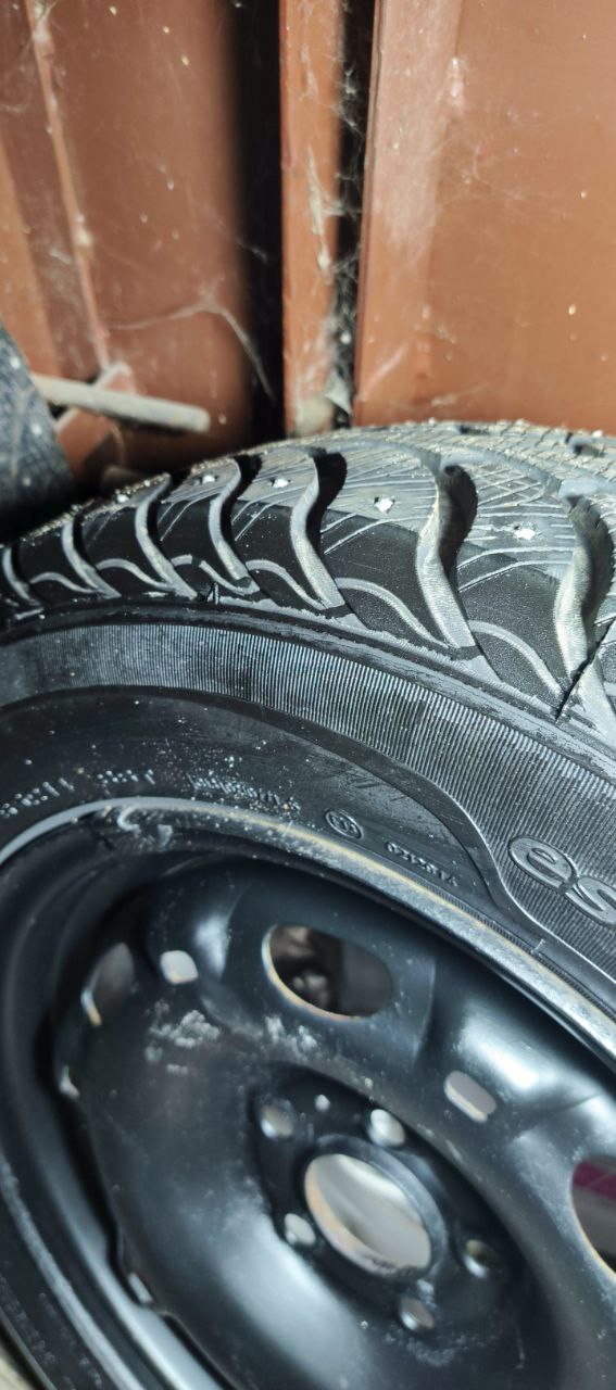 Продам зимнюю резину в хорошем состоянии - Авто в Нижний Новгород