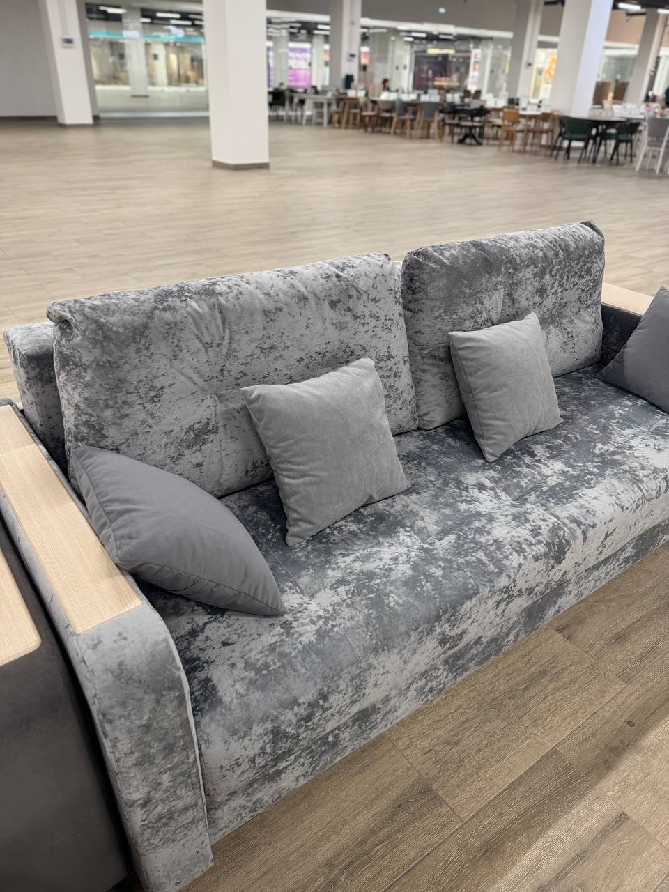 Диван Евро Лора с пуфиком - частное объявление в Нижний Новгород