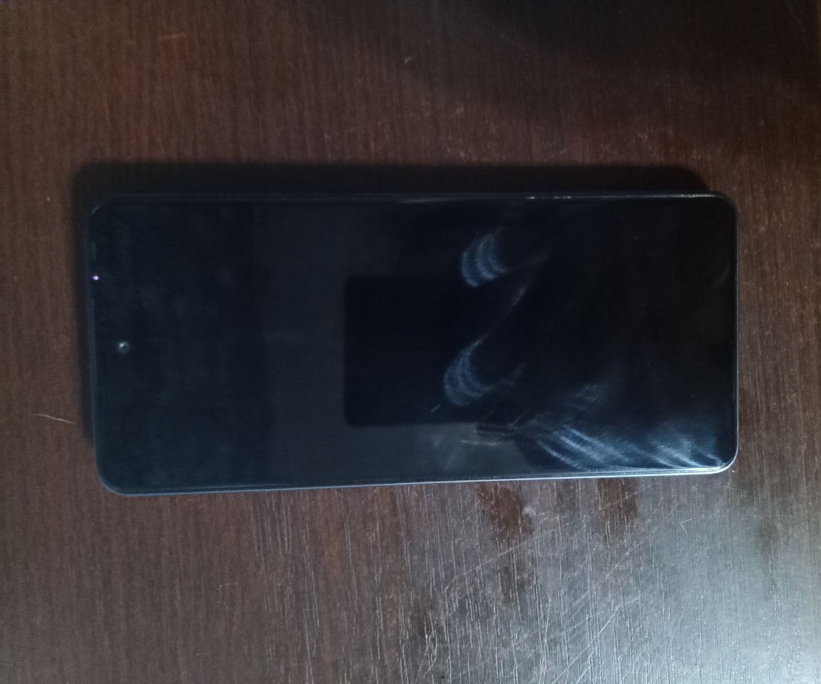 Продам/обменяю Apple iPhone - частное объявление в Пермь