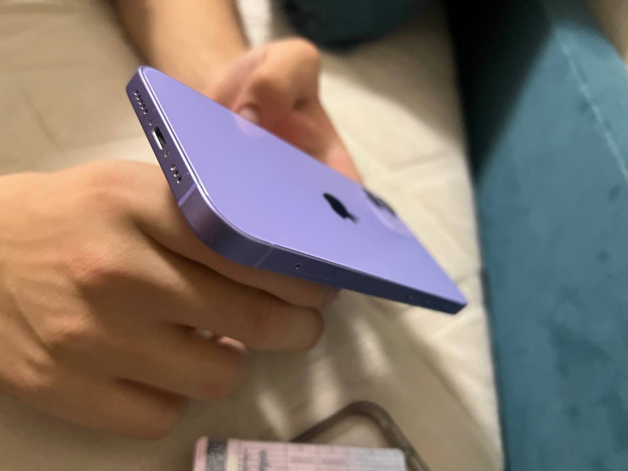 Продажа iPhone 12 64 ГБ фиолетовый - частное объявление в Пермь