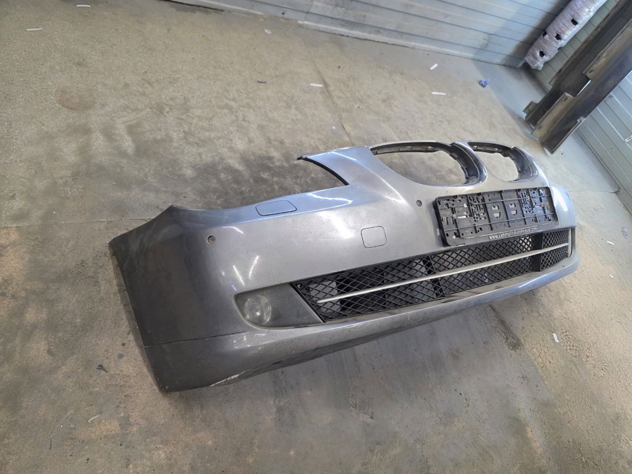 Сток бампер BMW с туманками и ноздрями - частное объявление в Санкт-Петербург