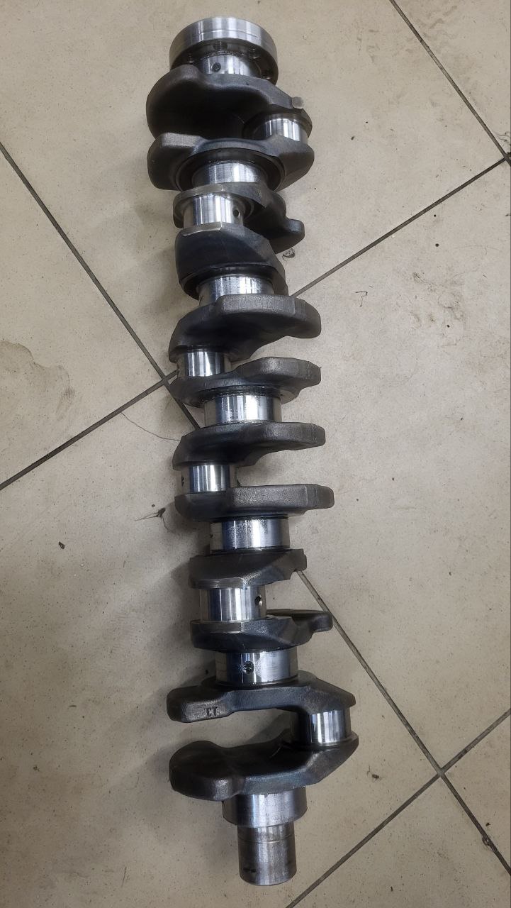 Головка с валами и постелями M57D30 306D3 - Запчасти в Санкт-Петербург