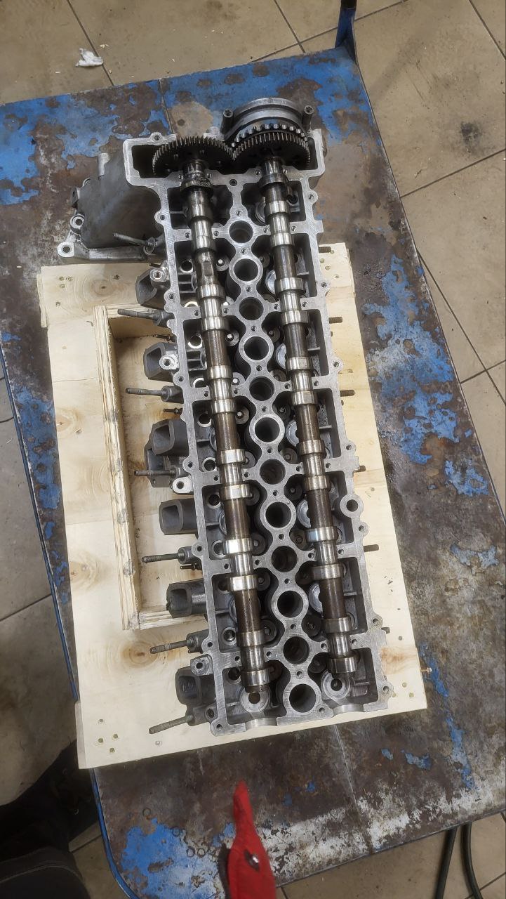 Головка с валами и постелями M57D30 306D3 - Запчасти в Санкт-Петербург - фото 2