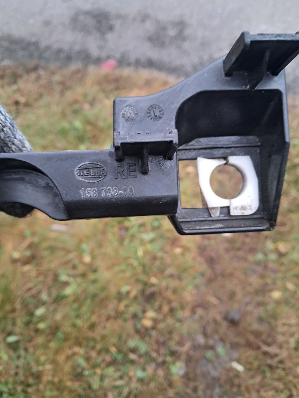 Кронштейны фар нижние оригинал BMW - Запчасти в Санкт-Петербург - фото 3