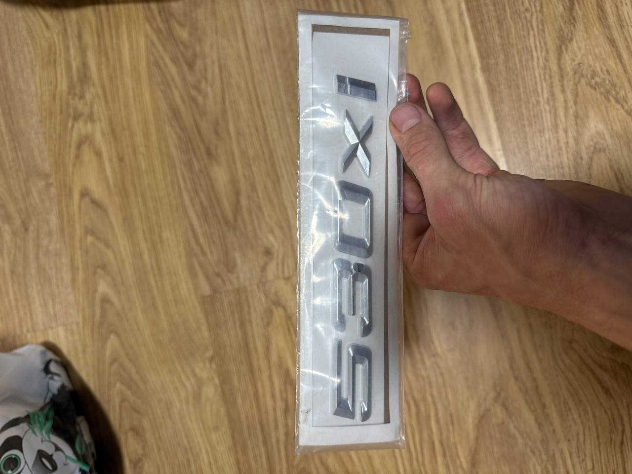 Шильдик 530 для BMW - частное объявление в Санкт-Петербург