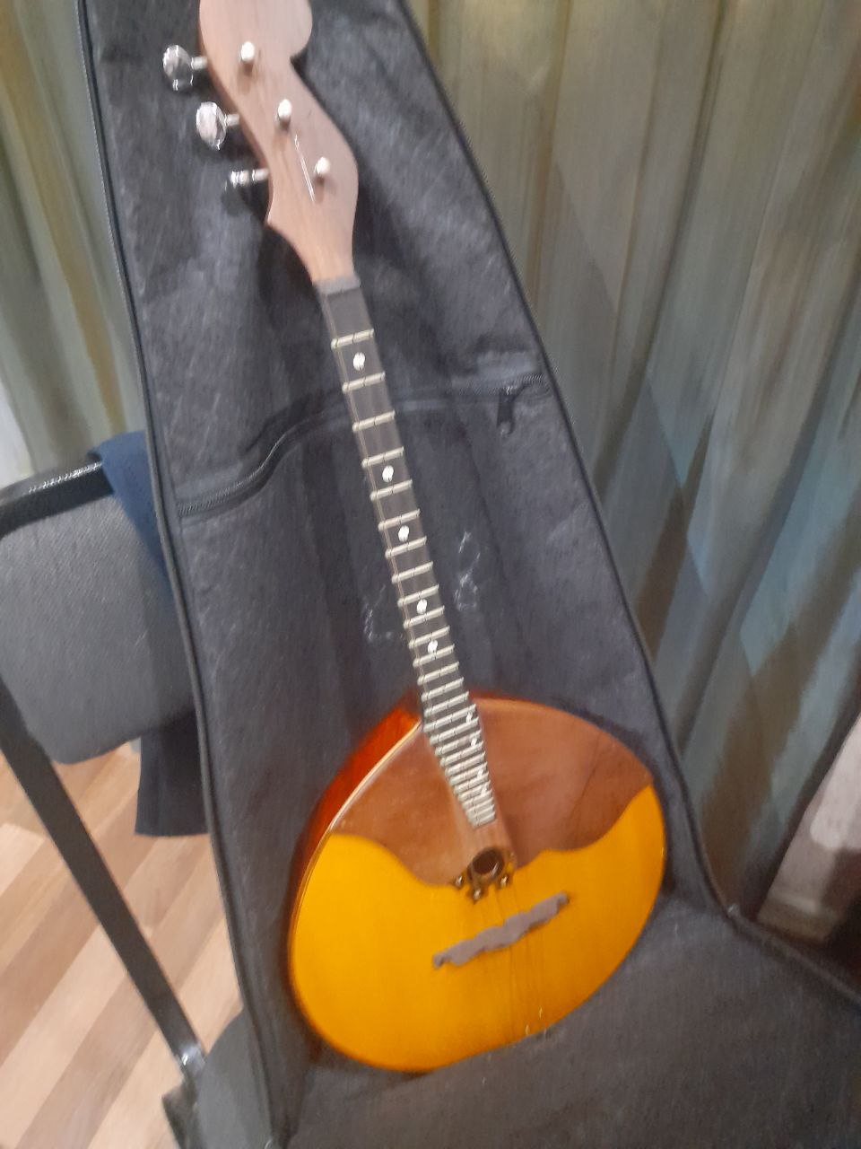 Продам домру - Хобби и отдых в Иркутск