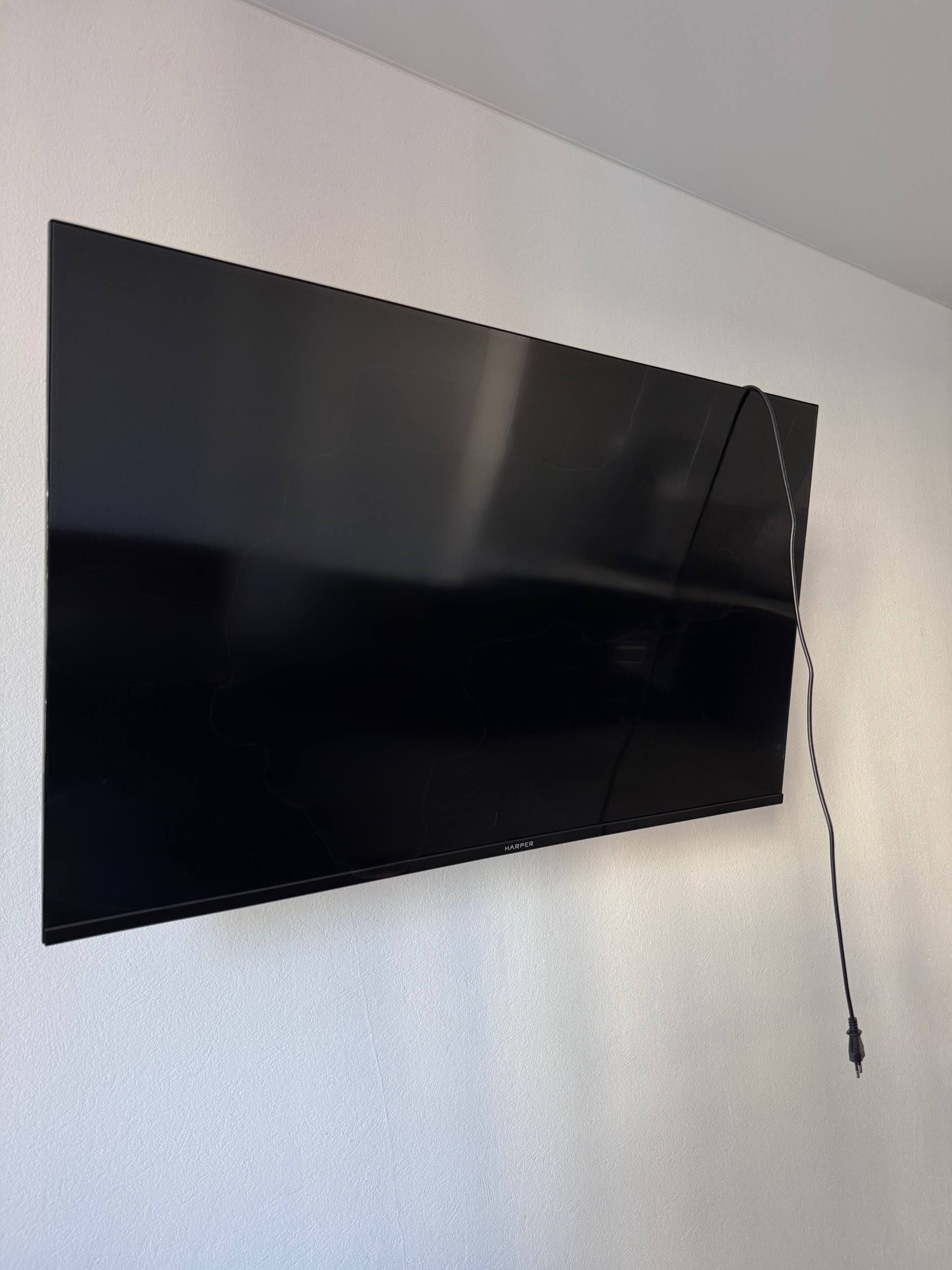 Smart телевизор с кронштейном - Электроника в Пенза - фото 2