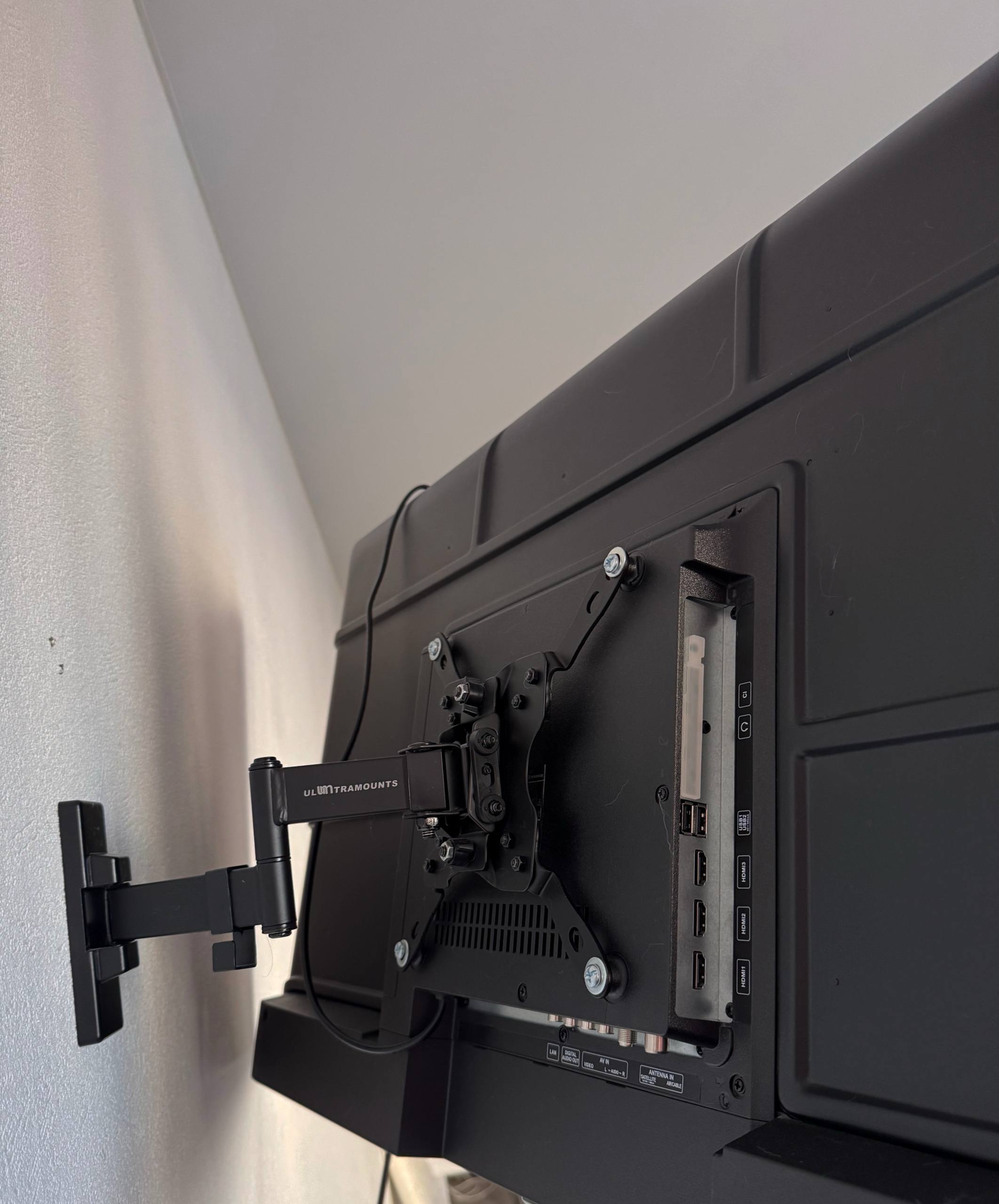 Smart телевизор с кронштейном - Электроника в Пенза - фото 3