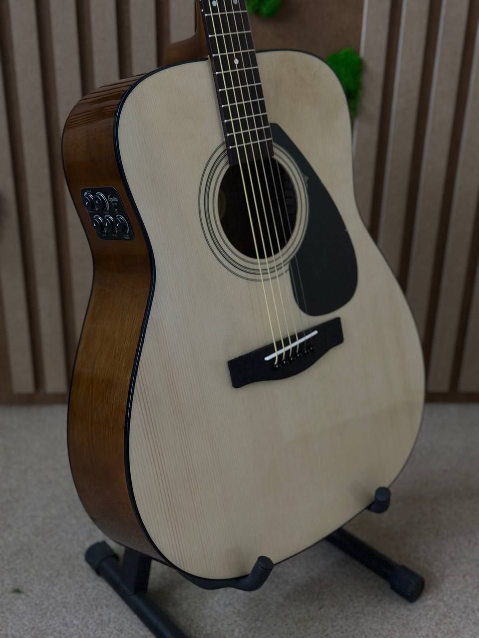 Транс акустическая гитара Yamaha - Хобби и отдых в Сургут - фото 4