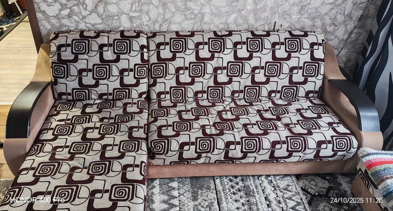 Продам диван угловой левый - Для дома и дачи в Сургут