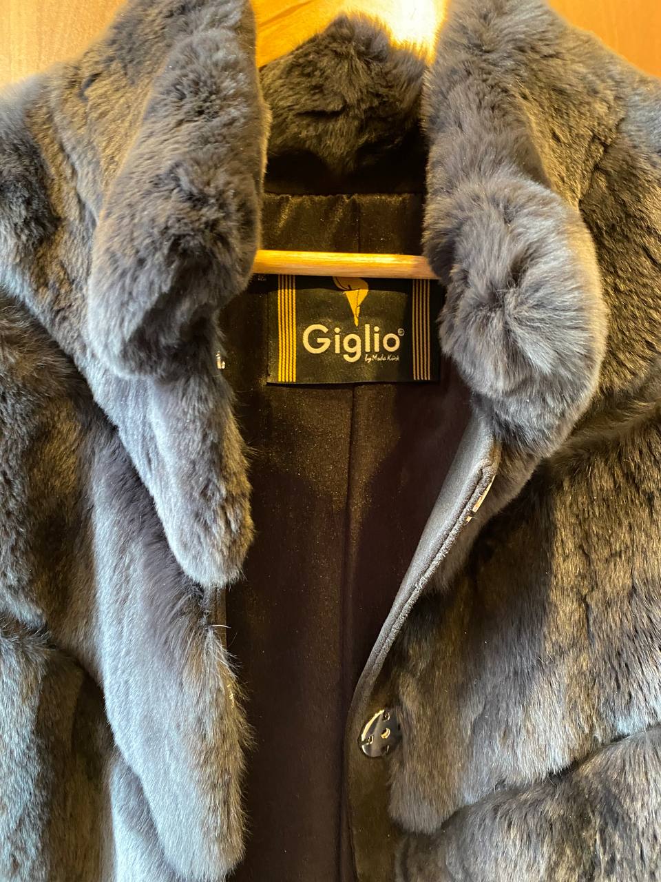 Жилетка из натурального меха - Одежда в Москва