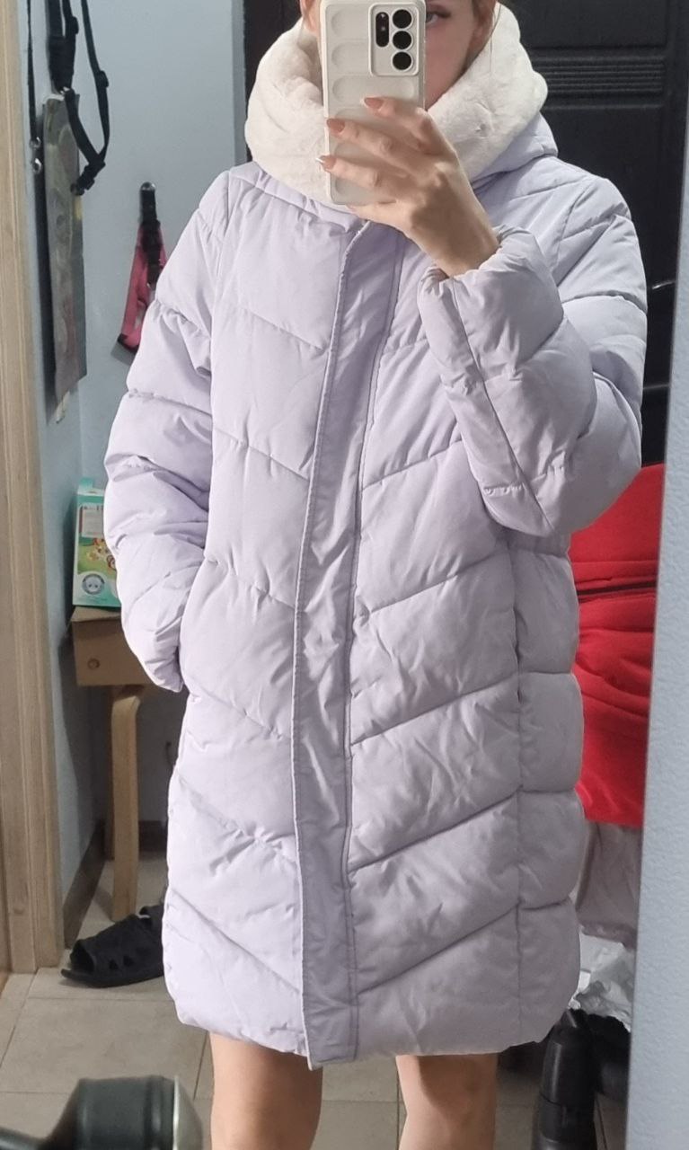 Сиреневый и зеленый пуховики - Одежда в Москва