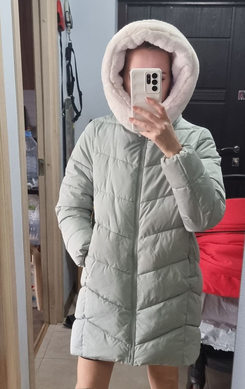 Сиреневый и зеленый пуховики - Одежда в Москва - фото 2