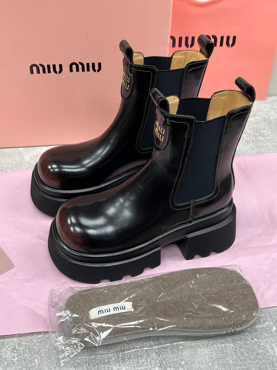 Ботинки Miu Miu - Одежда в Ростов-на-Дону - фото 2