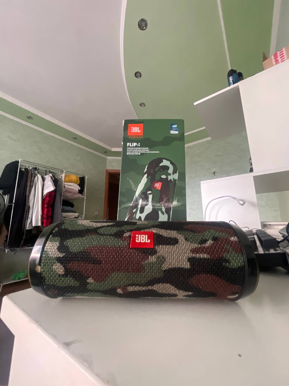 Продам JBL Flip 4 - частное объявление в Омск