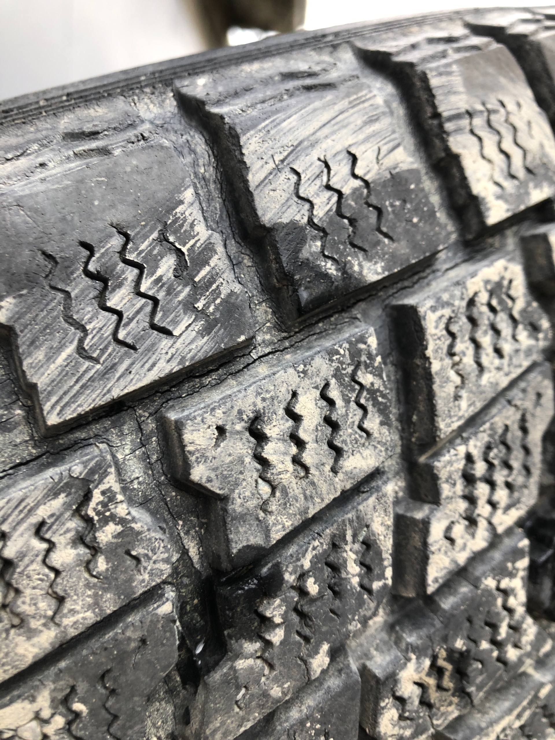 Продам - Недвижимость в Южно-Сахалинск