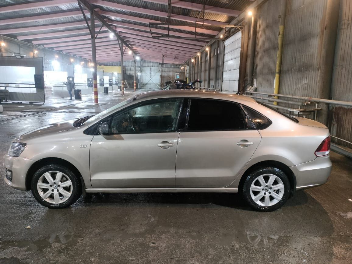 Volkswagen Polo 2016 - частное объявление в Норильск