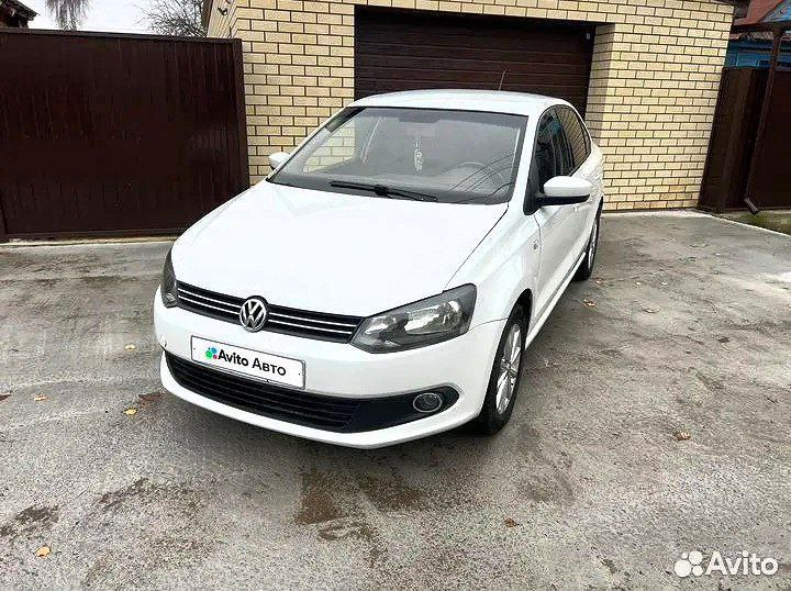 Volkswagen Polo 1.6 MT 2015 года - Авто в Казань