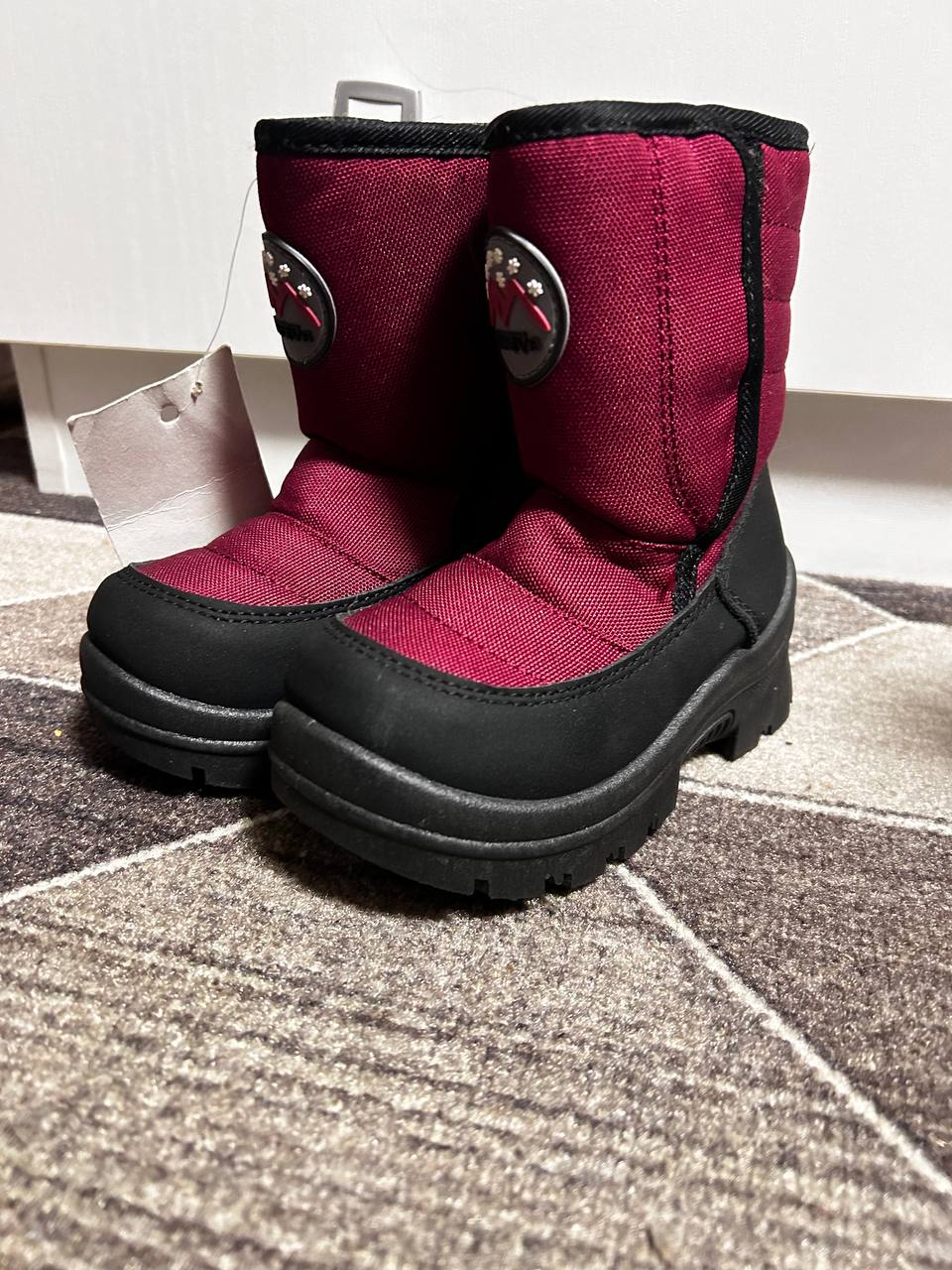 Новые зимние сапожки - Одежда в Южно-Сахалинск