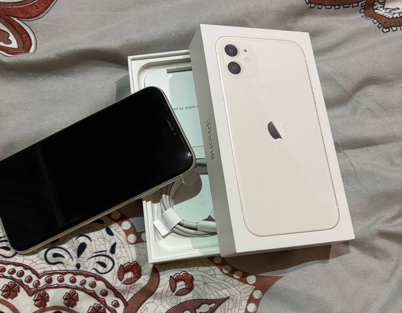 Продам iPhone 128гб с комплектом - Электроника в Южно-Сахалинск