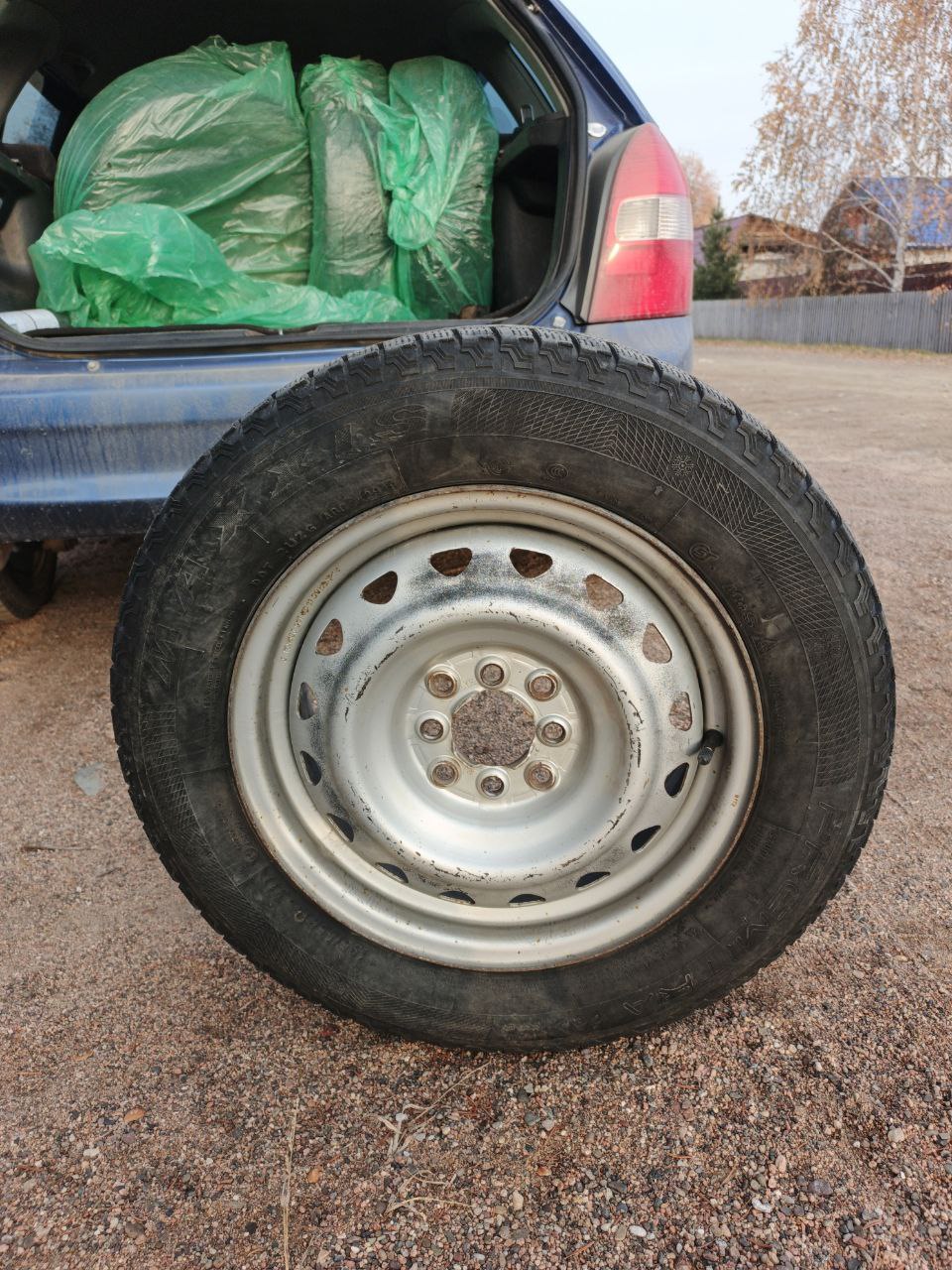 Продам зимнюю резину - частное объявление в Абакан