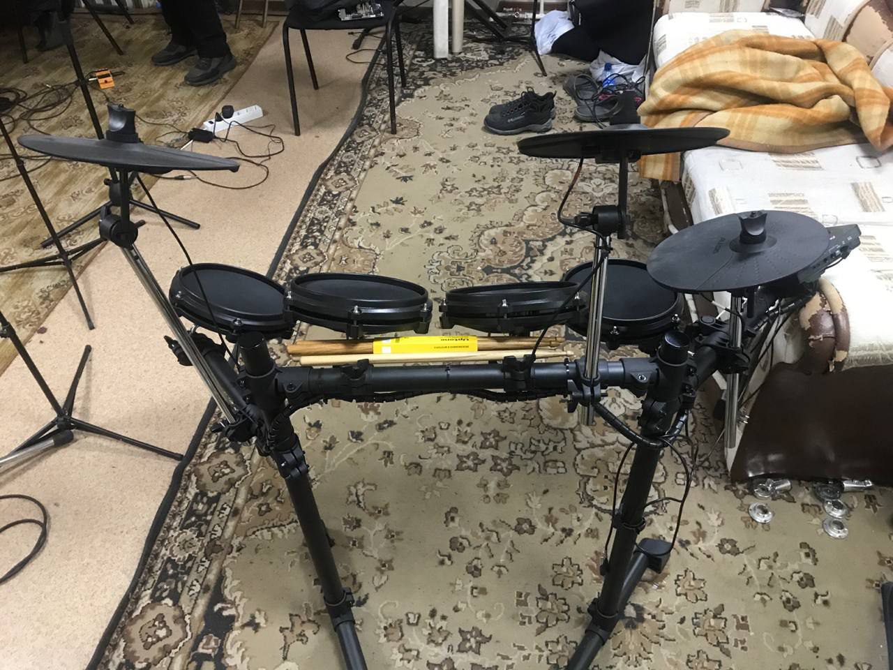 Alesis Turbo Mesh Kit барабанная установка - частное объявление в Кемерово