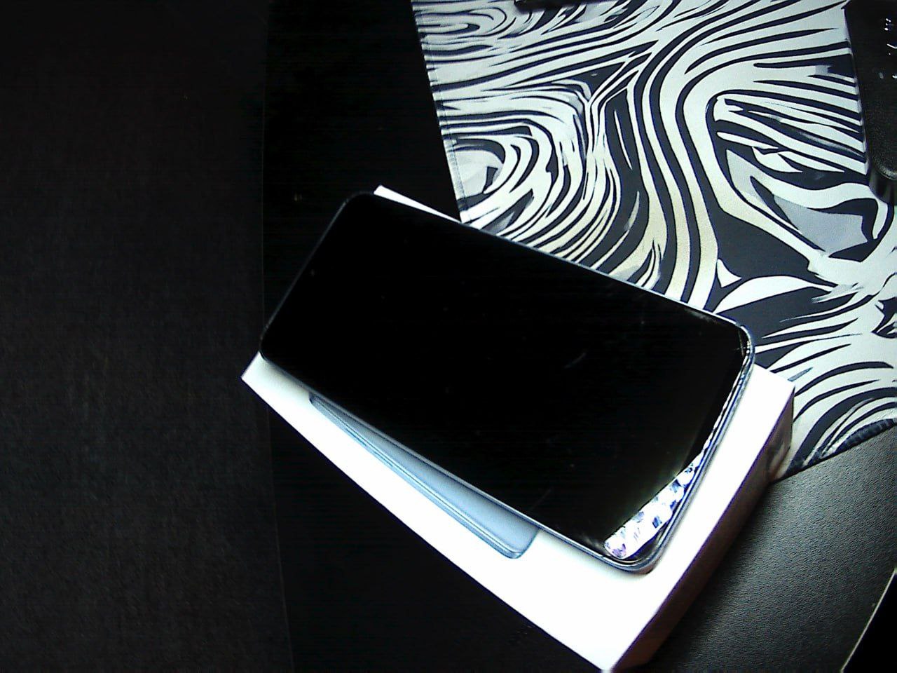 Обмен телефона Huawei nova 13i на айфон xr или xs - Электроника в Саратов