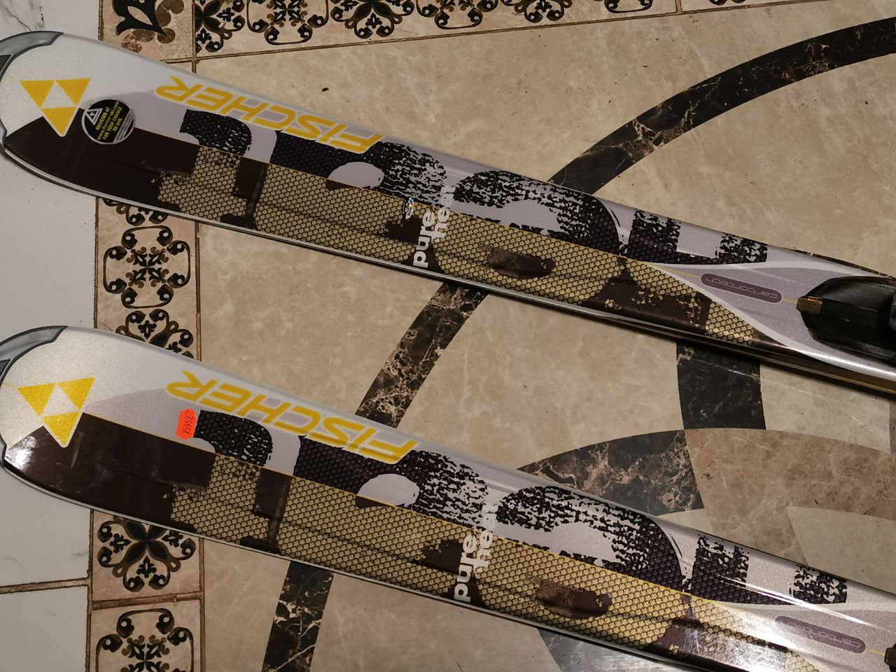 Продам горнолыжное снаряжение - частное объявление в Томск