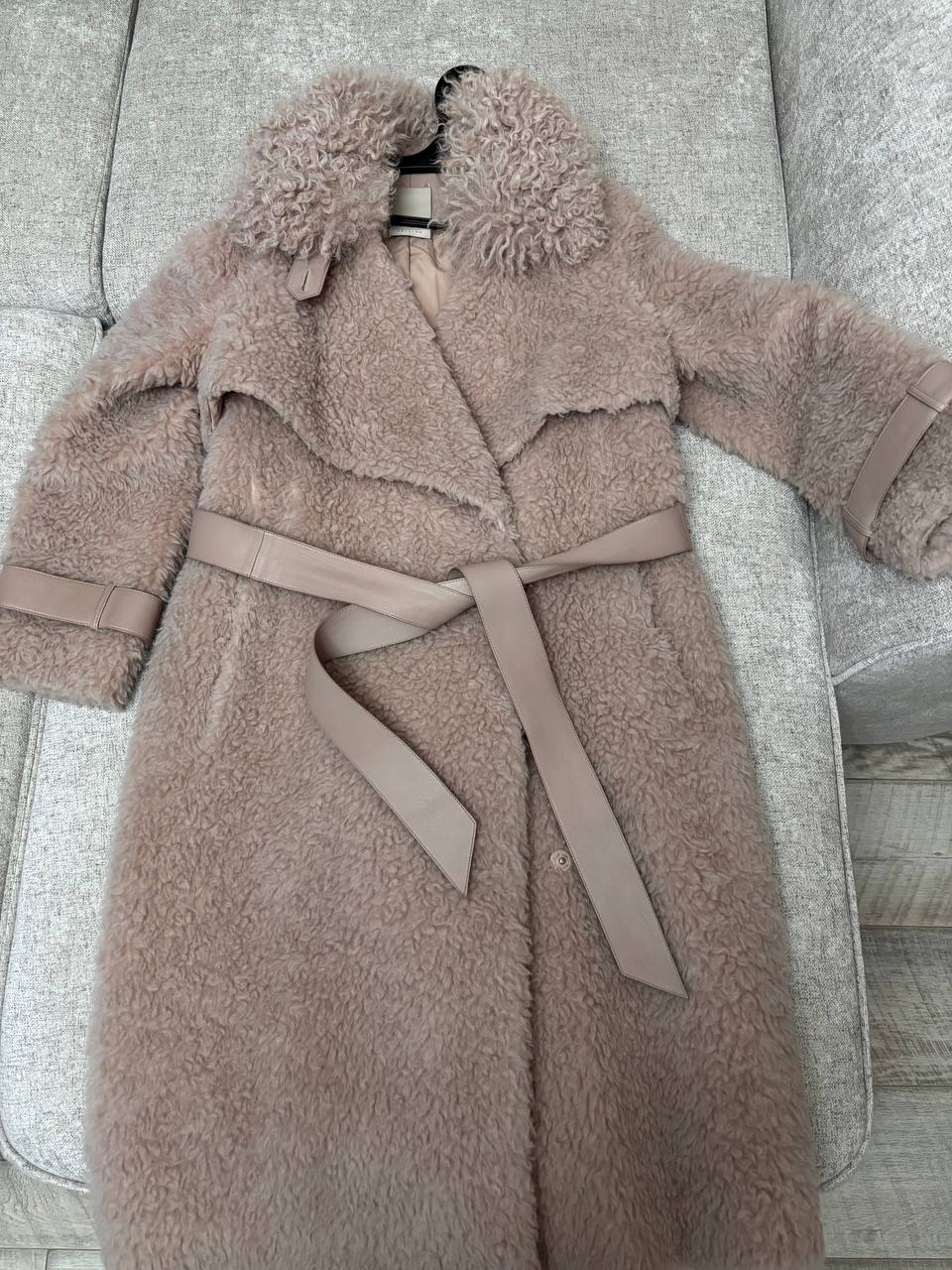 Продам шубку Снежная королева - частное объявление в Томск