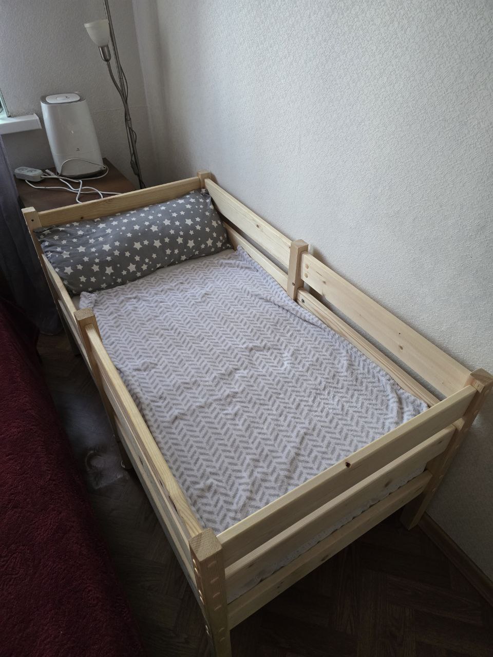 Продам кровать с матрасом и топпером - Для дома и дачи в Владивосток