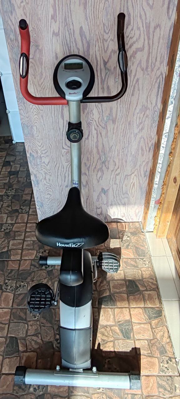 Велотренажёр HouseFit - Хобби и отдых в Владивосток - фото 2