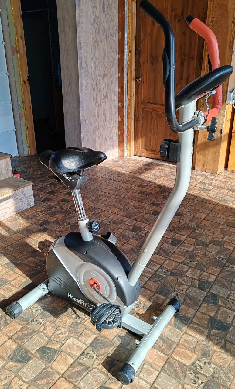 Велотренажёр HouseFit - Хобби и отдых в Владивосток - фото 5