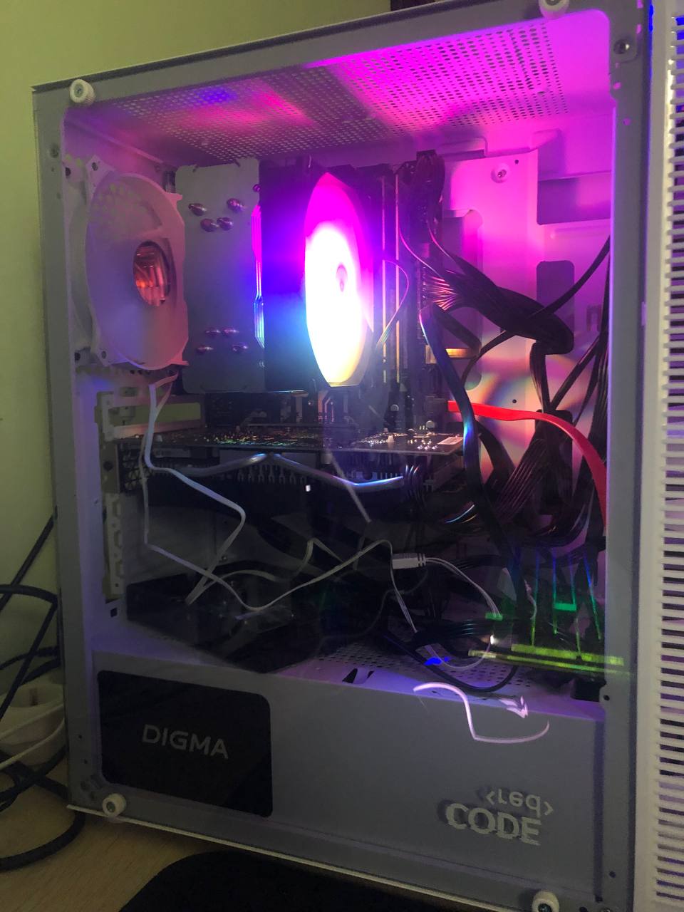 Продажа товаров со скидкой - частное объявление в Астрахань