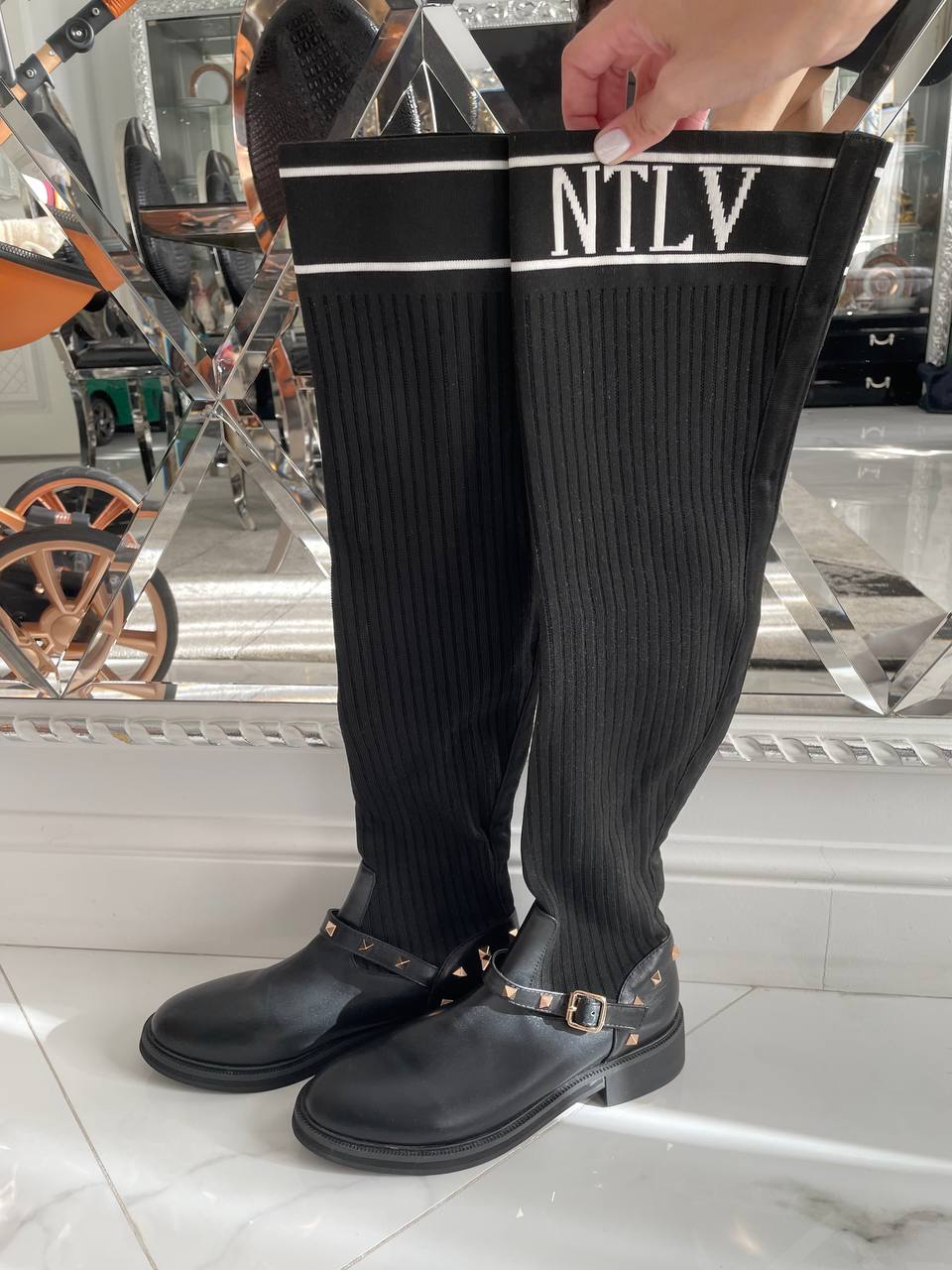 Продажа ботфортов Valentino - Одежда в Химки - фото 3