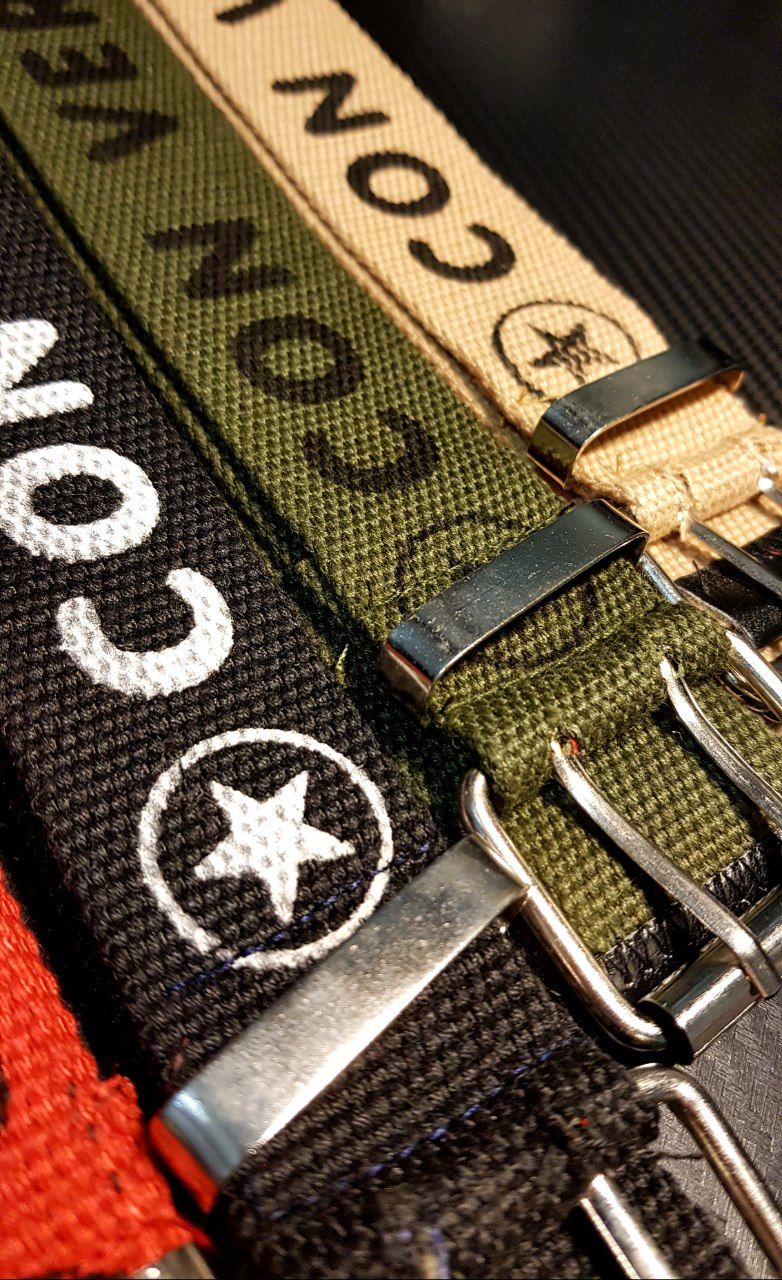 Продажа ремней разных цветов и пряжек - частное объявление в Петрозаводск