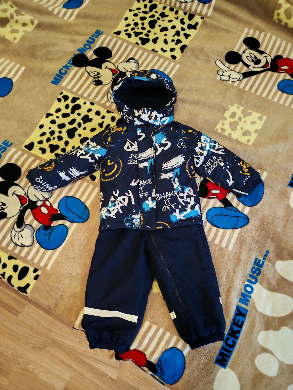 Продам зимние костюмы и комбинезоны - Одежда в Челябинск - фото 3