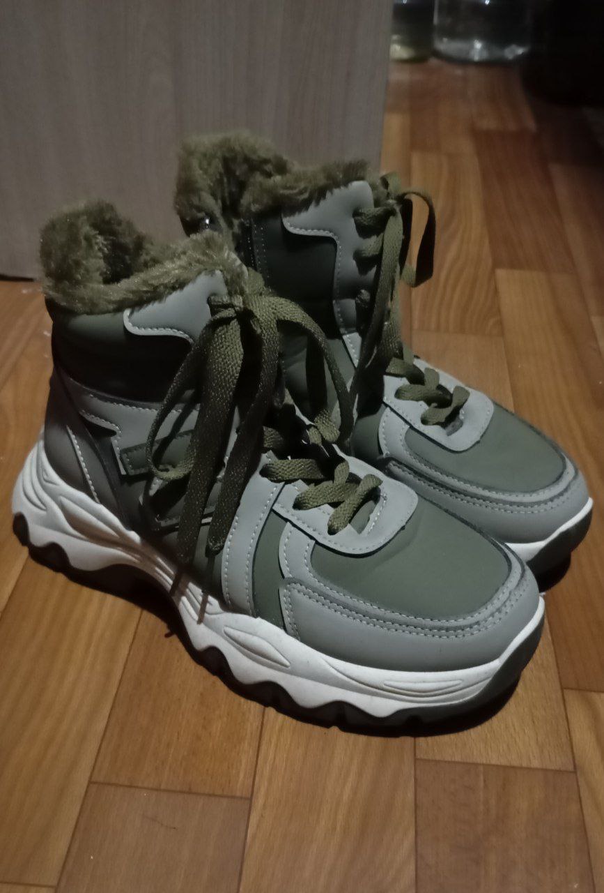 Утепленные кроссовки - частное объявление в Абакан