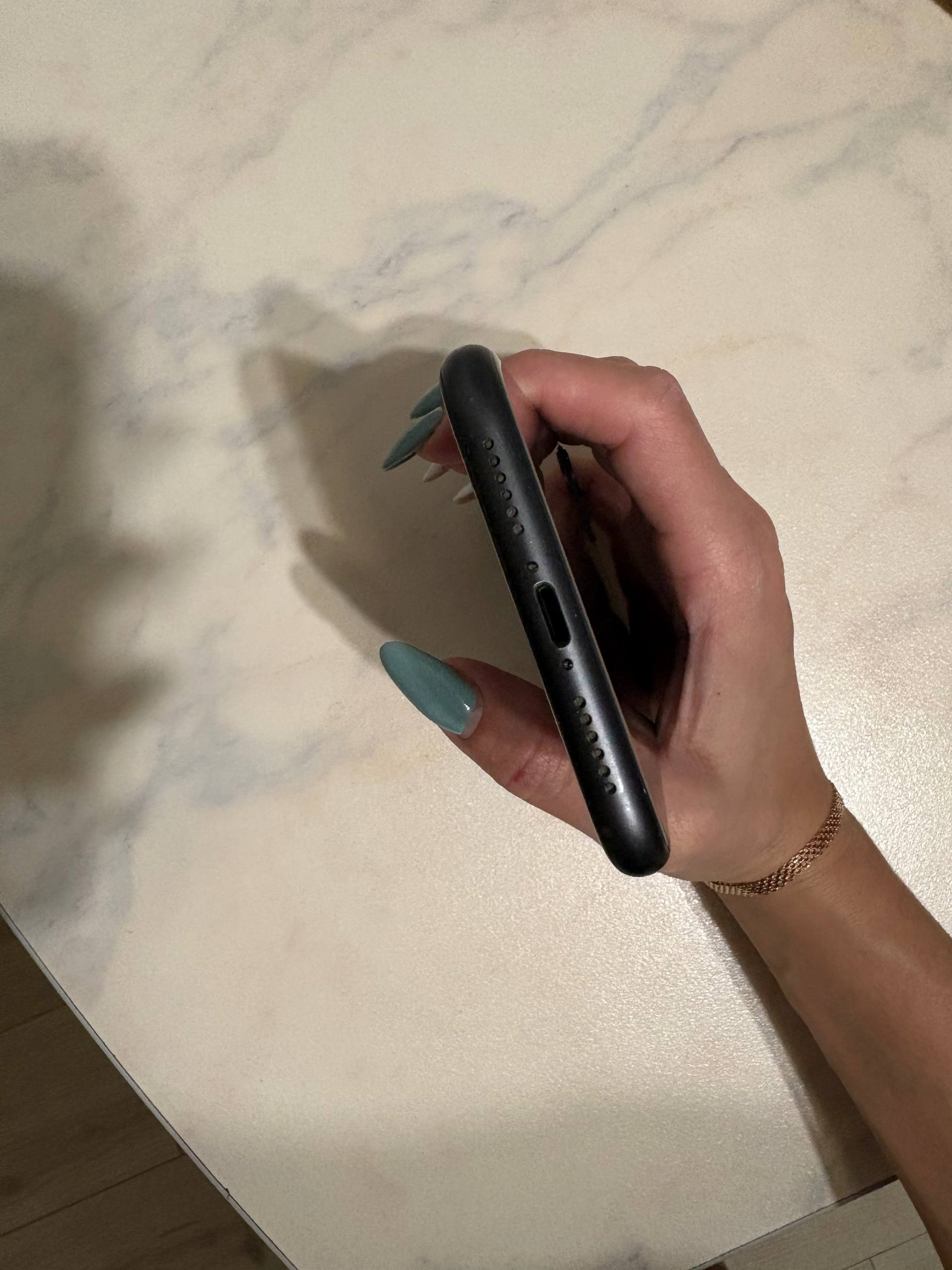 iPhone 11 128гб - Электроника в Брянская область - фото 4