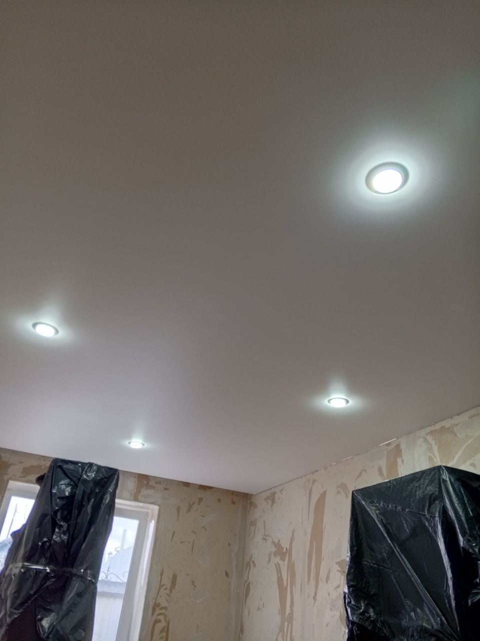 Установка натяжных потолков - Услуги в Орск - фото 3
