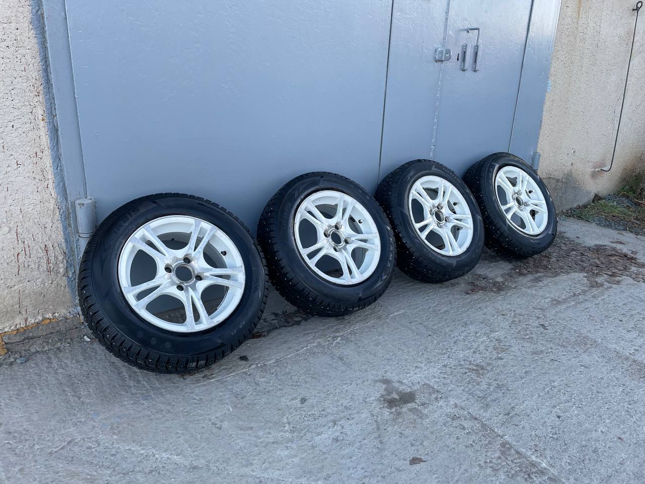 Продам колеса в сборе R14 на ваз Лада 4х98 - Запчасти в Орск