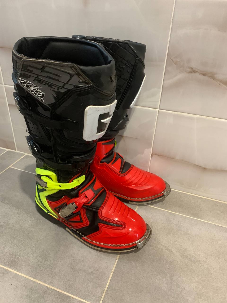 Мотоботы оригинал Италия - Одежда в Набережные Челны