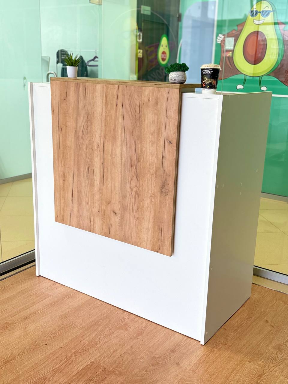 Продам ресепшен, зеркала, стеллаж - Красота и здоровье в Калининград - фото 3