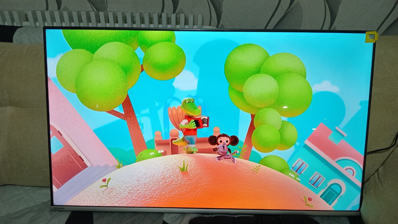 Телевизор 32 дюйма с небольшим дефектом экрана - частное объявление в Волгоград