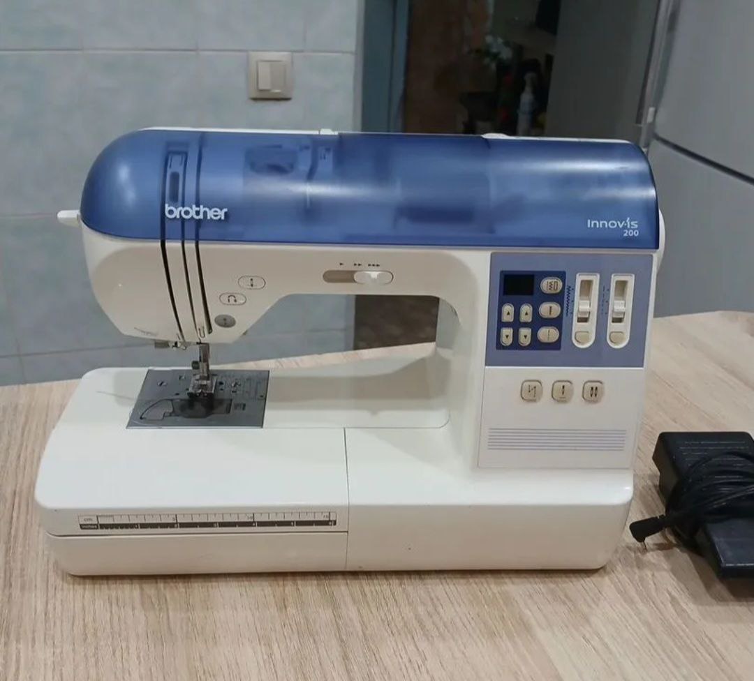 Продам швейную машинку - Для дома и дачи в Тюмень