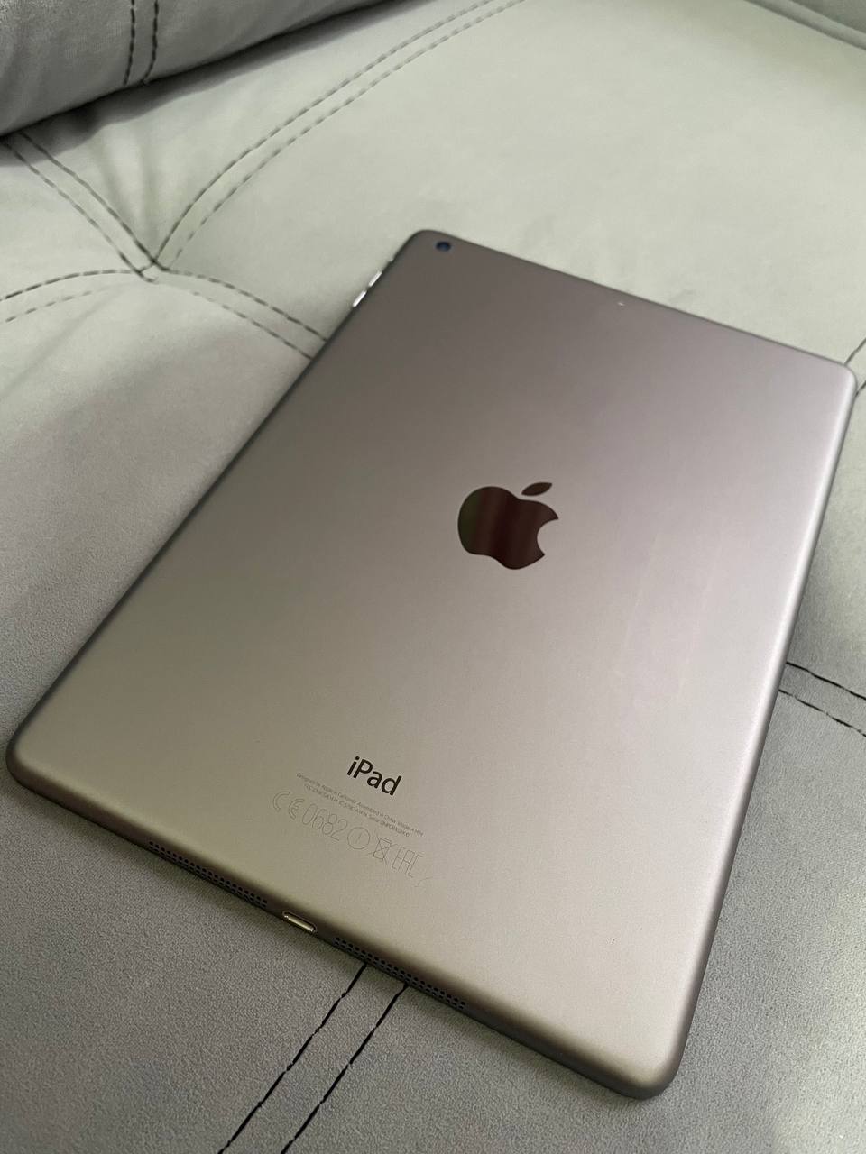 Продажа IPad air 1 поколения - Электроника в Тверь