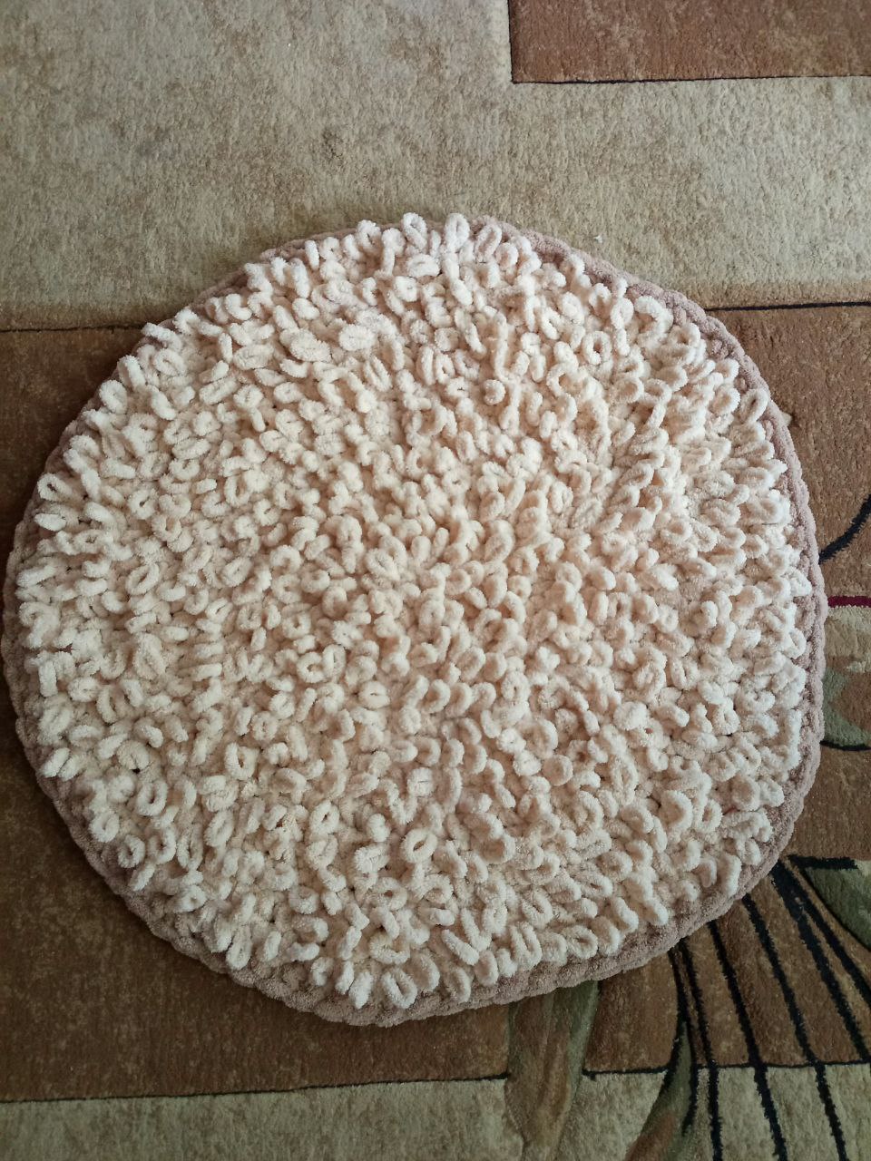 Ковёр круглый из плюшевой пряжи - Для дома и дачи в Саратов