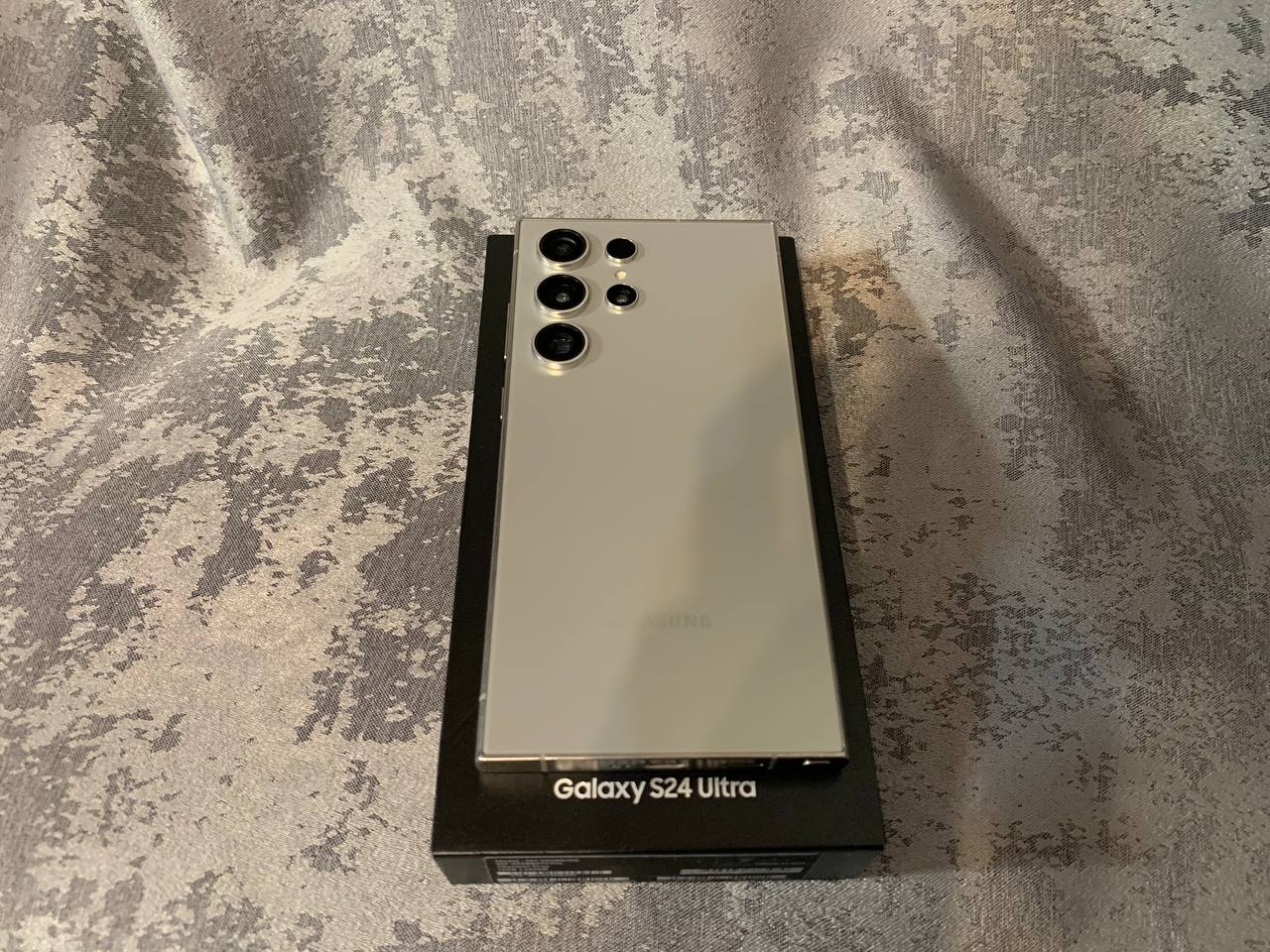 Продаётся Samsung S24 Ultra 12/256 - частное объявление в Нижневартовск