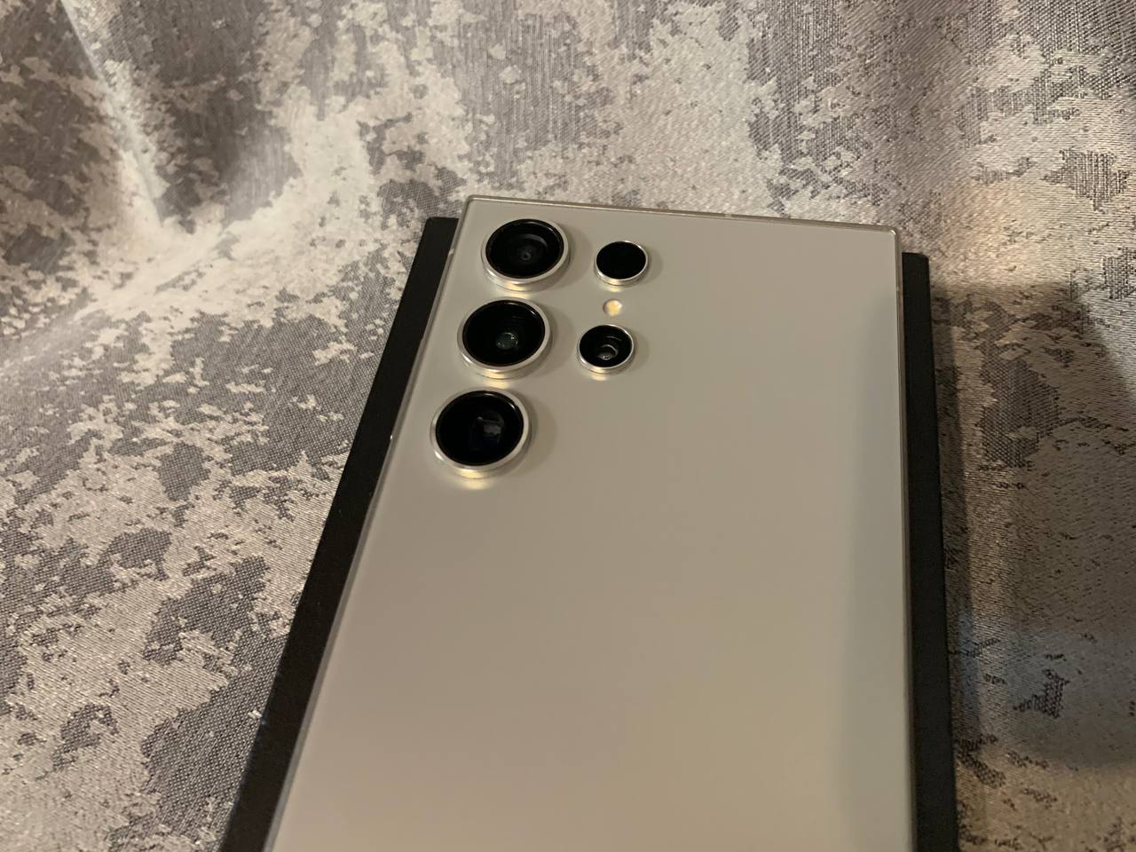 Продаётся Samsung S24 Ultra 12/256 - Электроника в Нижневартовск - фото 4